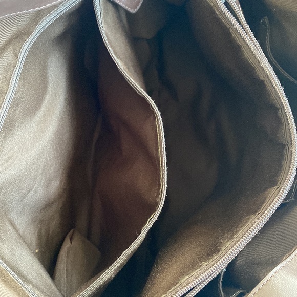 Coach Signature Soho Shoulder Bag F18750 - Picture 6 of 16